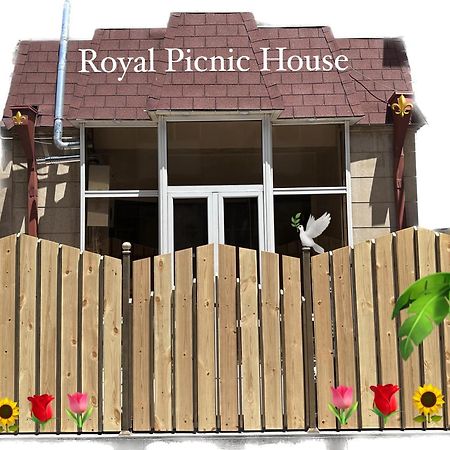 Royal Picnic House Villa Jerevan Buitenkant foto
