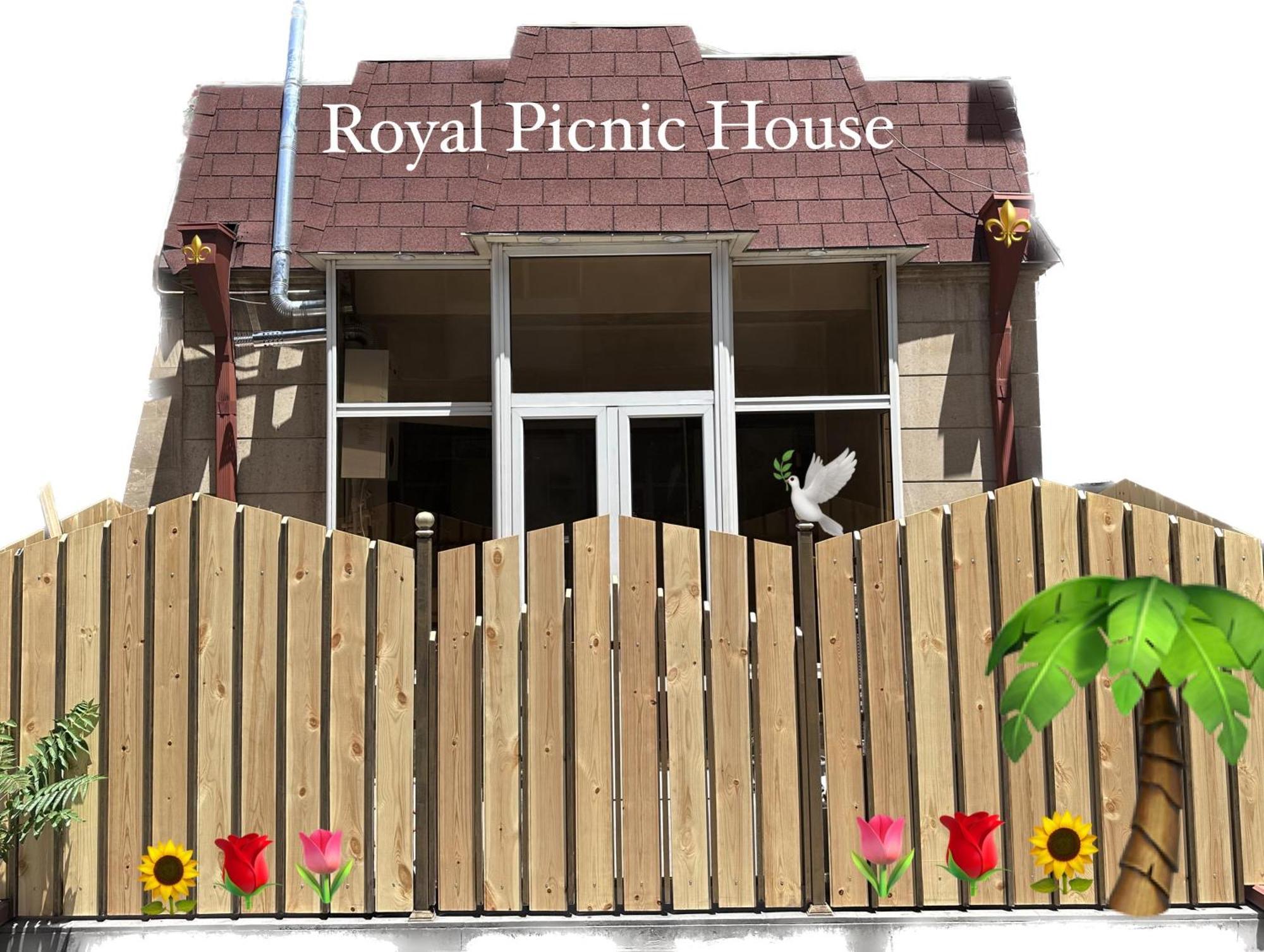 Royal Picnic House Villa Jerevan Buitenkant foto